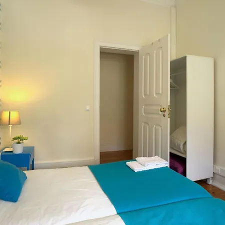 Studio Fuer 19 Personen Und 1 Kind In Apartment *